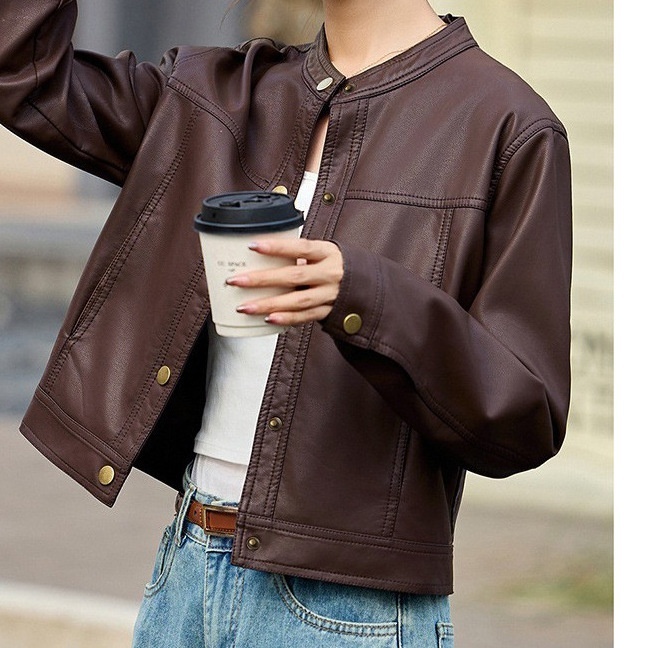 A Cozy Sun-kissed Look That Pairs Leather With Soft Gentle Layers - Image 7
